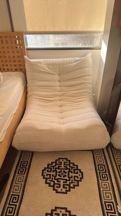 FAKE TOGO CHAIR (FAUXGO)