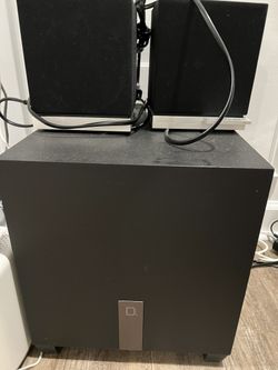 Definitive Technology Surround Sound Speaker System 