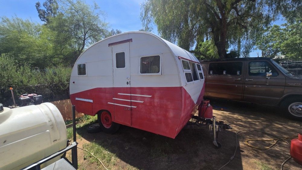 1953 King Camping Trailer