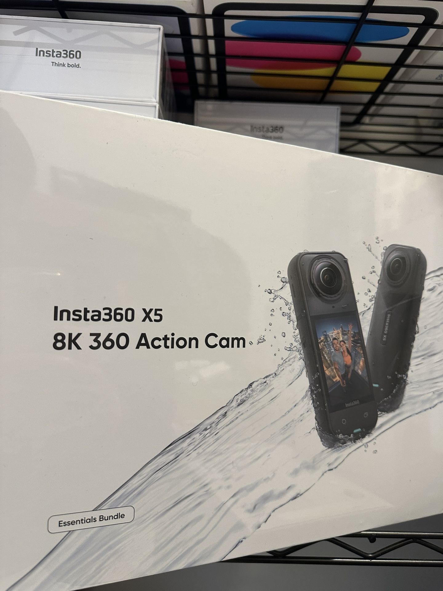 Insta 360 X5 8k Cam Essential Bundle
