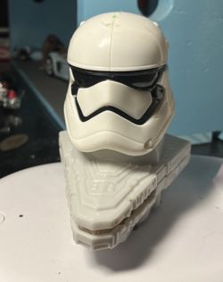 McDonald’s Star Wars First Order Storm Trooper 2020 )G008)