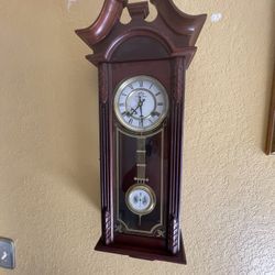 Médium Size Grandfather Clock