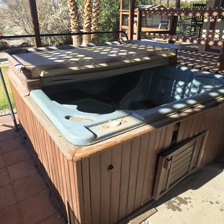 Free Hot Tub Spa