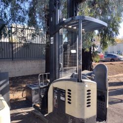 Crown Reach Forklift 