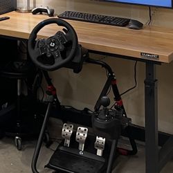 Logitech G923 with Shifter And Wheel Stand