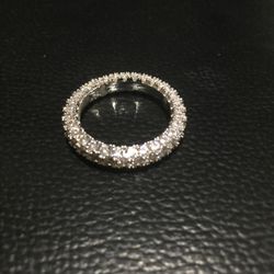 Beautiful Ladies Ring Size 8