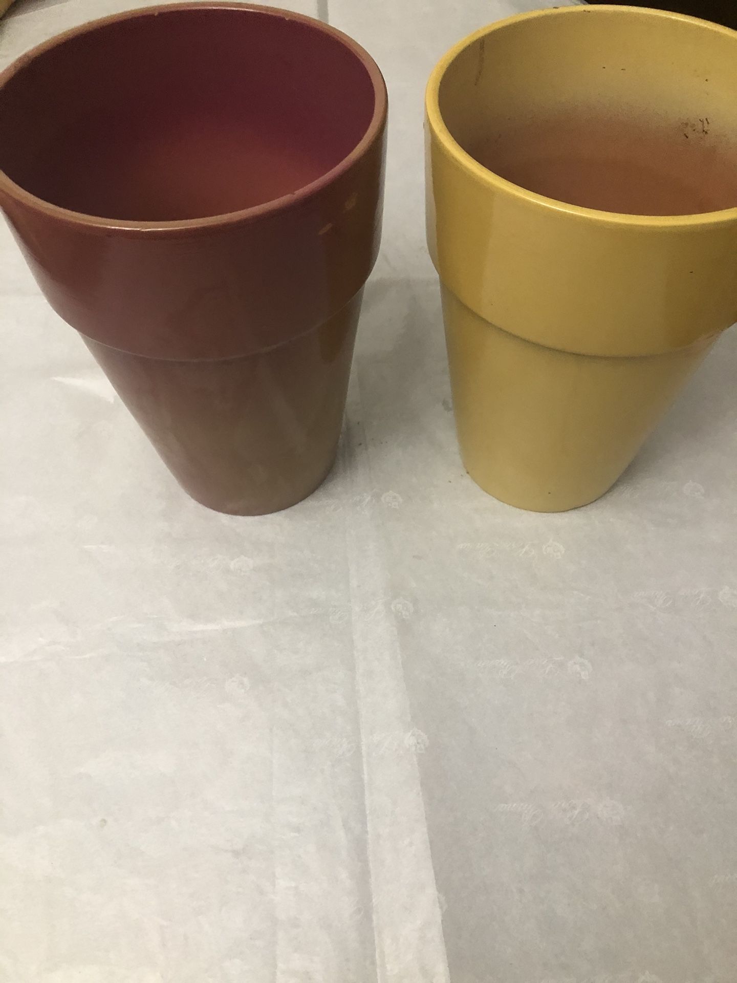 Ceramic flowers pots