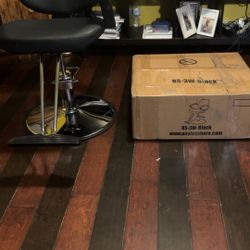 Black Barber Chair 