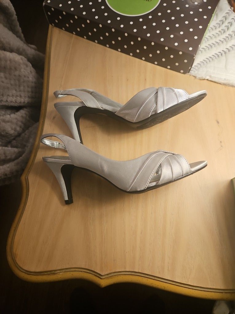 Wedding Shoes Silver New