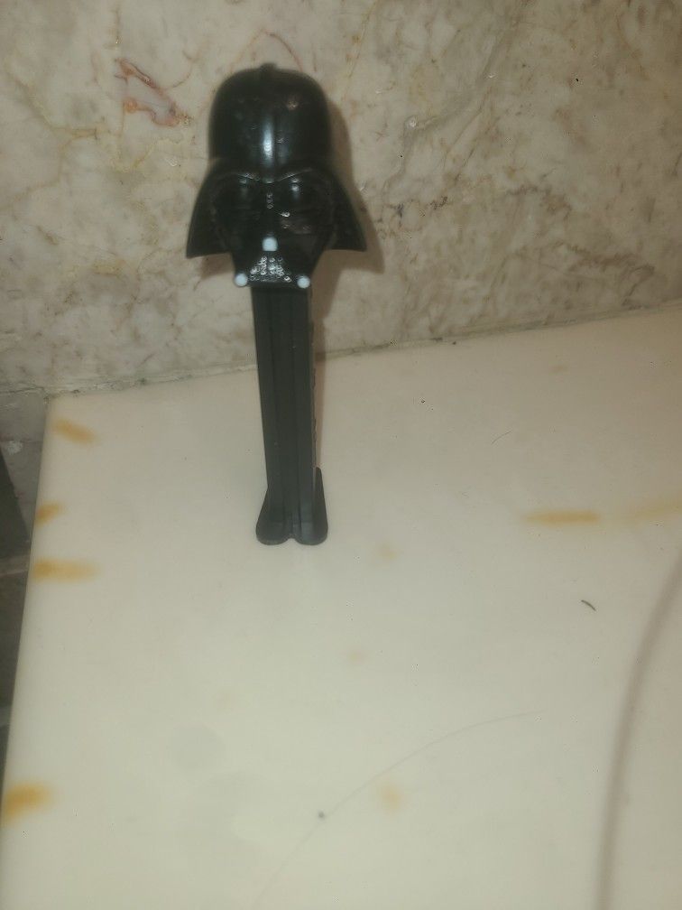 Vintage Pez Star Wars Dispenser