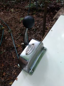 Morse control lever with 50 ft of cable and instructions.