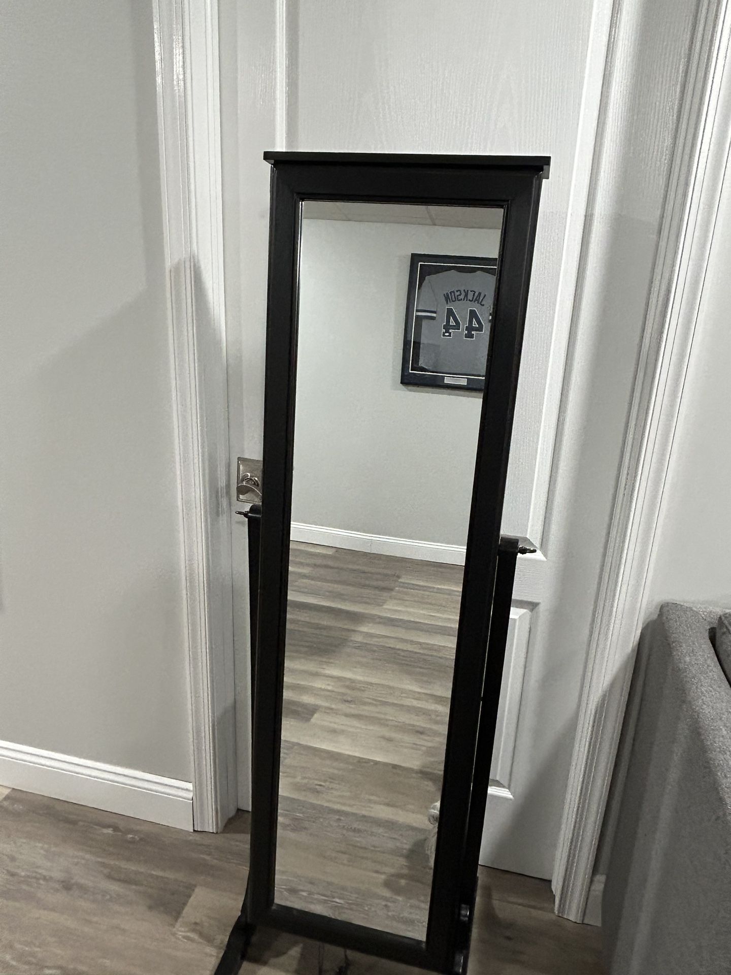 Standing Jewelry Armoire With Mirror