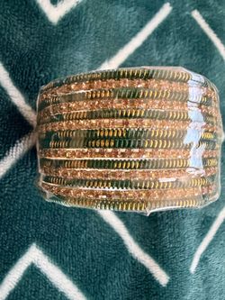 Kids bangles 2x4 size just for $10