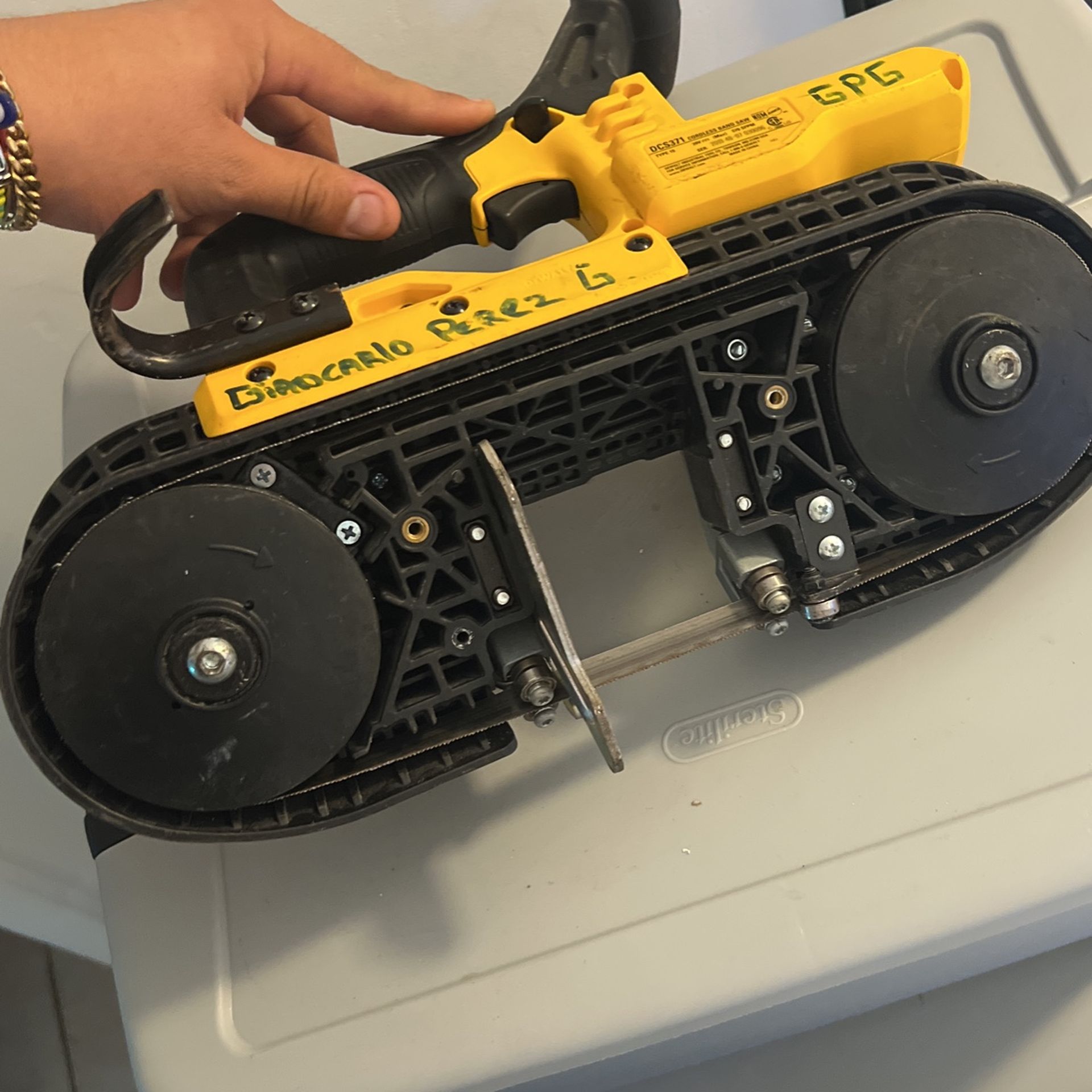 cordless band saw dewalt dcs371 for Sale in Miami, FL OfferUp
