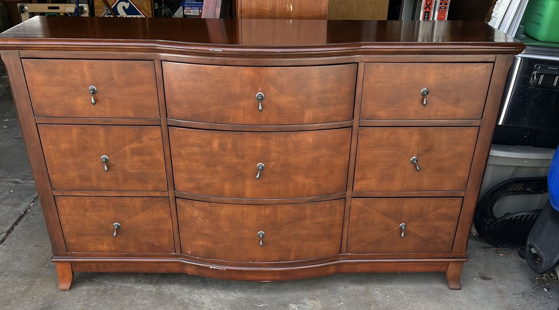 Bedroom Dressers and mirror