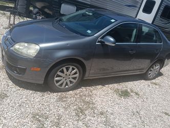 Jetta GTI 2006 turbo  std 6 speed 4 cylinder low miles