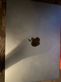 Apple Macbook 13 inch