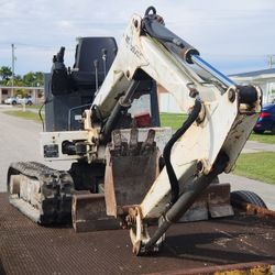 Bobcat E30 Mini Excavator