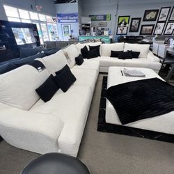 White Sectional $3999✨❕