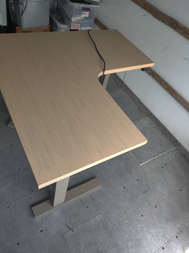 Electric Raised Corner Desk