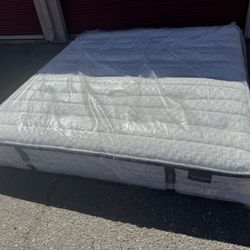 Aireloom King Size Medium Soft Point Sur Luxury Mattress