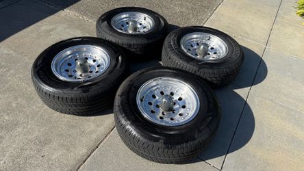 14 inch rims - 225 70r 14 newish tires
