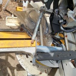 Dewalt Miter Saw 12 Inch New With Stand