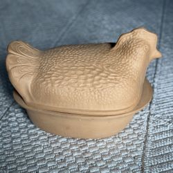 Hen Shaped Vintage Adobe Oven 