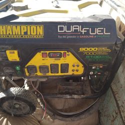 Champion 9000 Watt Trifuel Generator!Great Condition!