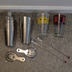 Cocktail Shaker And Accessories 