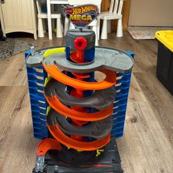 Hot Wheels Mega Garage 