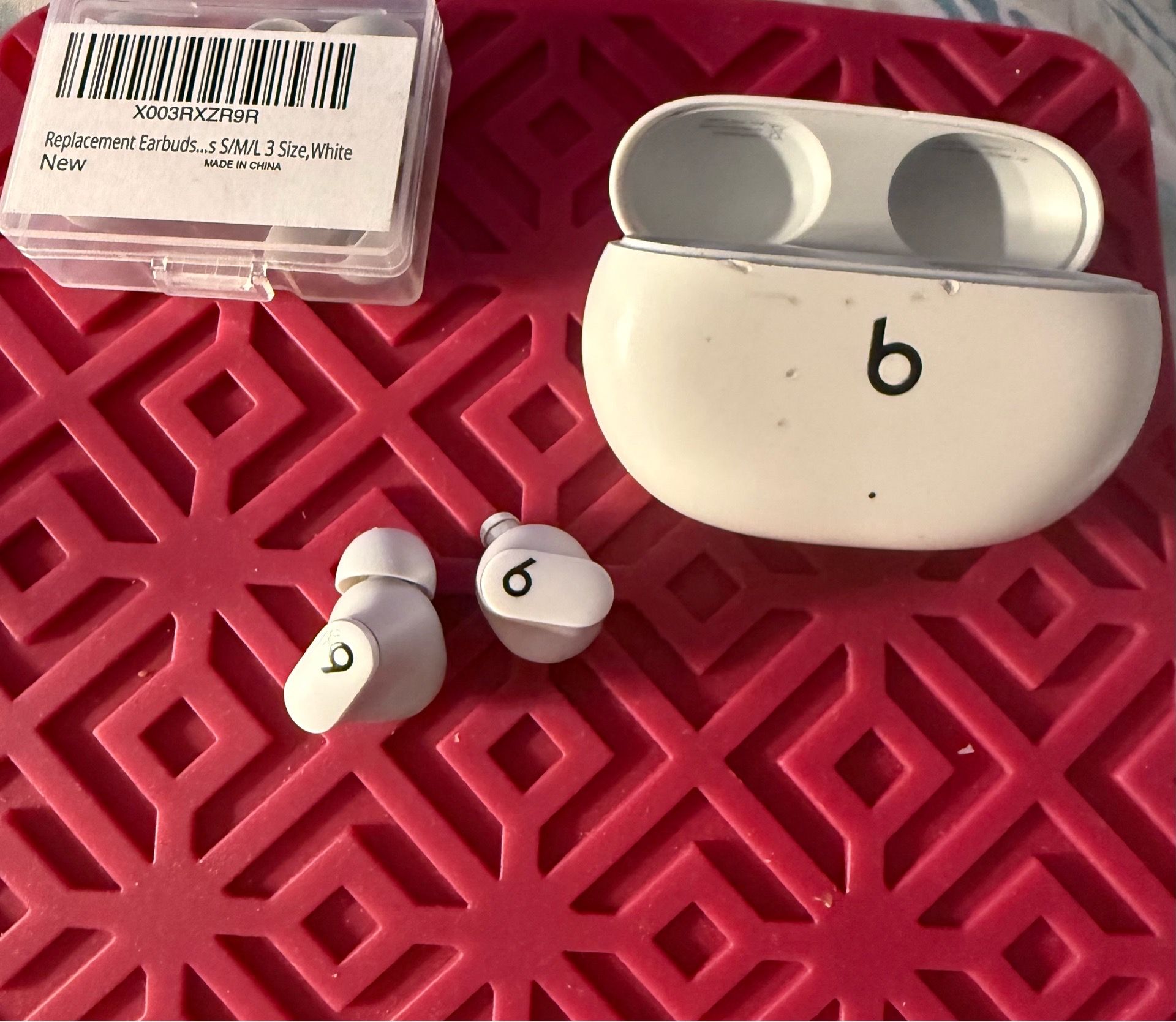 Beats Studio Buds