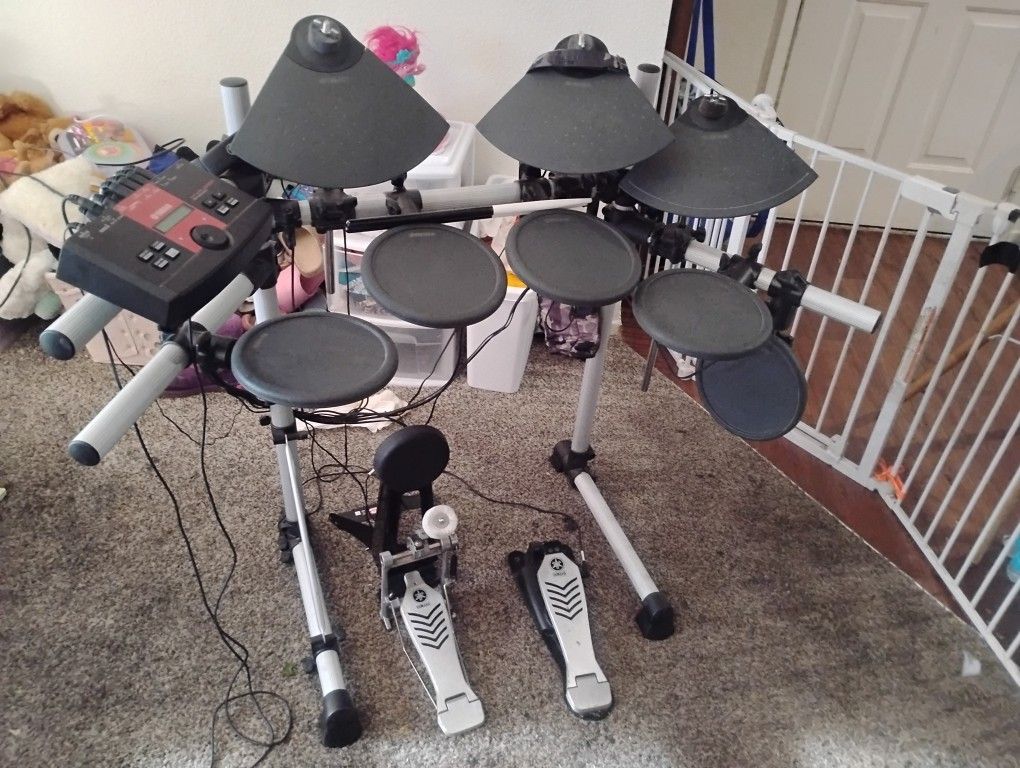 Yamaha Electric Drums Set