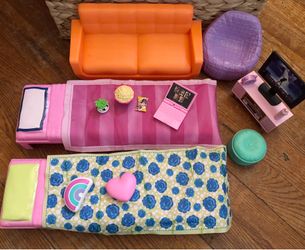 Barbie toy accessories