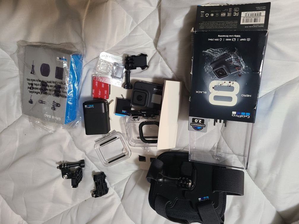 Go pro hero 8 bundle