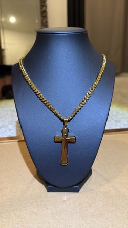 14 kt GOLD PLATED Cross Chain