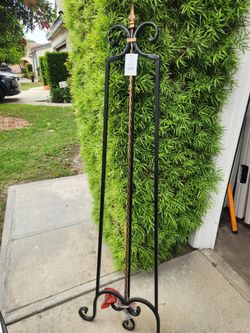 Easel