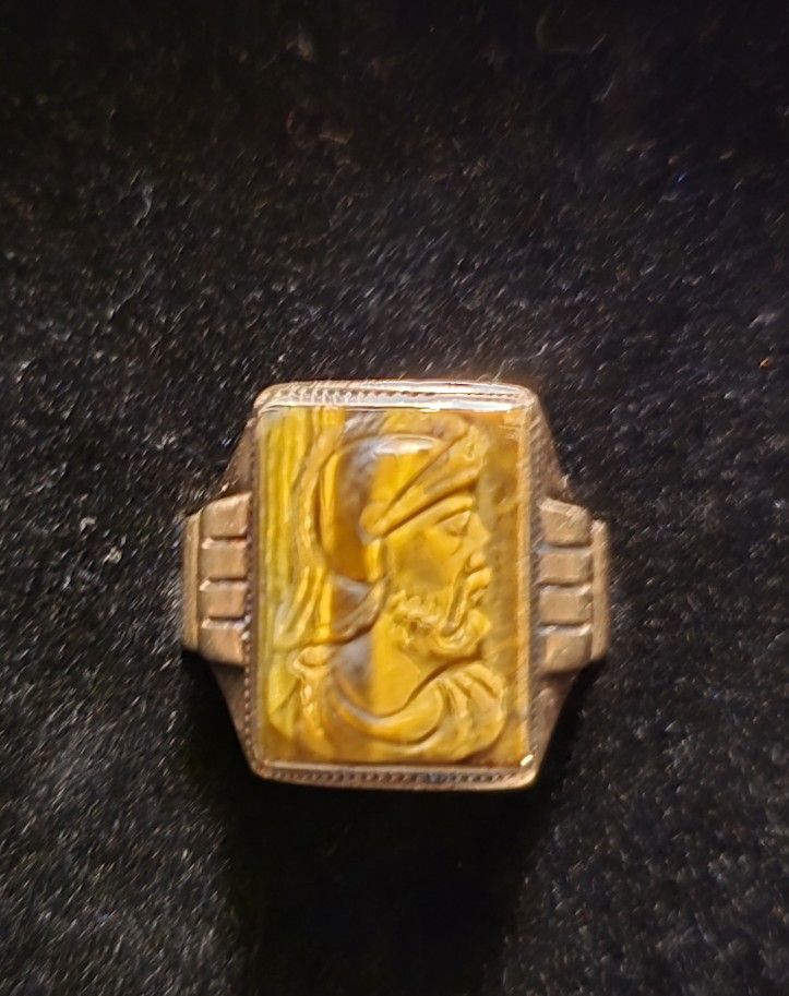 Vintage 10K Gold Men's Ring – Carved Tiger’s Eye Cameo (Warrior Profile)