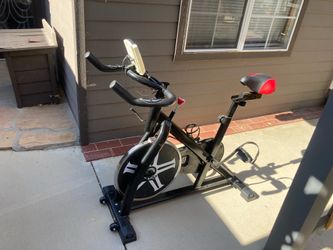 Black Indoor Pro Exercise Bike Stationary Cycling Home Cardio Gym LCD Display