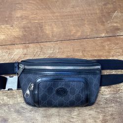 Gucci Cross Body Bag 
