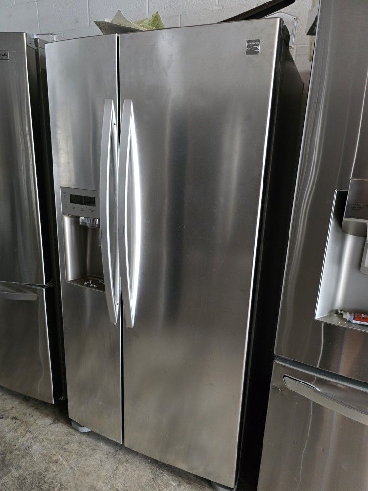 KENMORE 33" STAINLESS STEEL SIDE BY SIDE REFRIGERATOR ICE AND WATER DISPENSER 