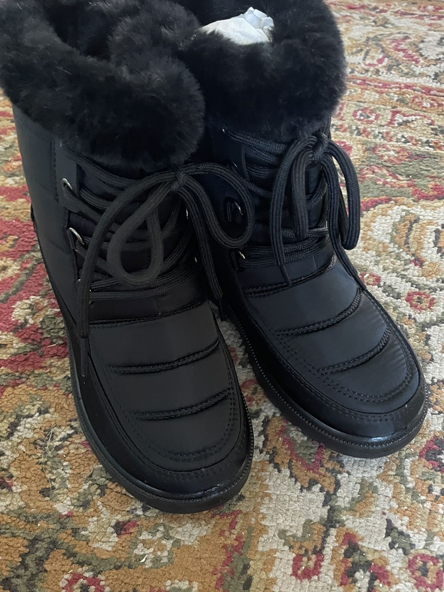 Brand new girl Boots