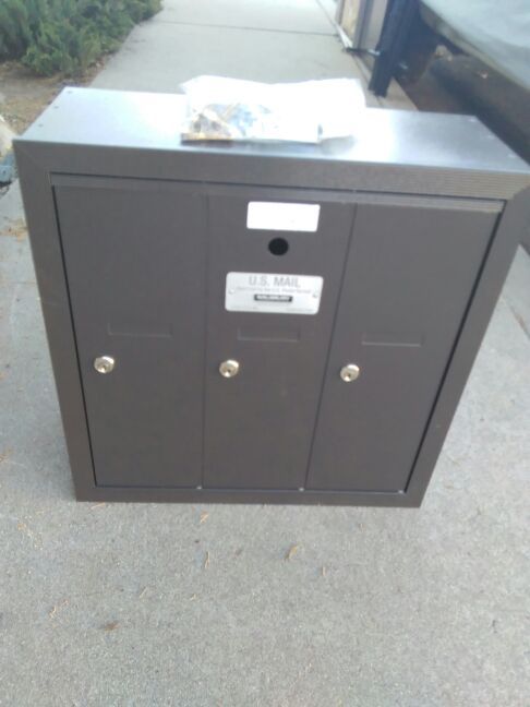 Mailbox official USPS 3 unit recessed mailbox with keys new in box never used original cost $135 now $80