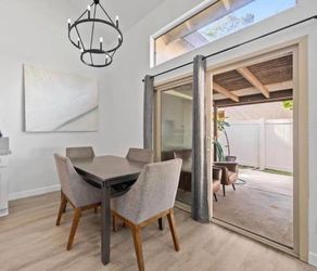 Dining room table with 4 chairs