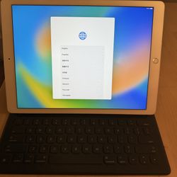 Apple iPad Pro 12.9 Inch 1st Gen 32GB 2015 with Keyboard Cover