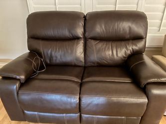 Electric Reclining Loveseat