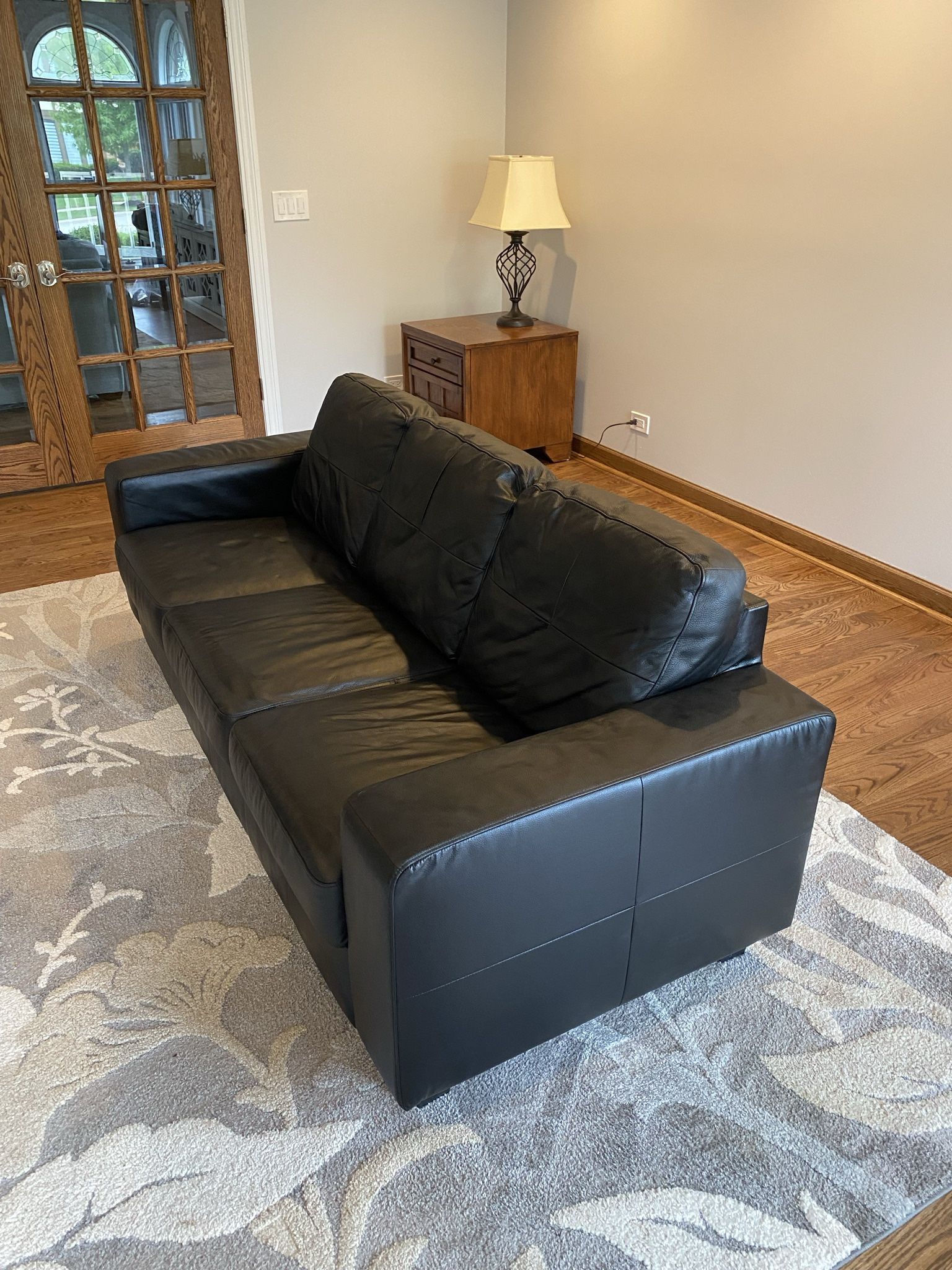 Black Leather Couch-FREE DELIVERY