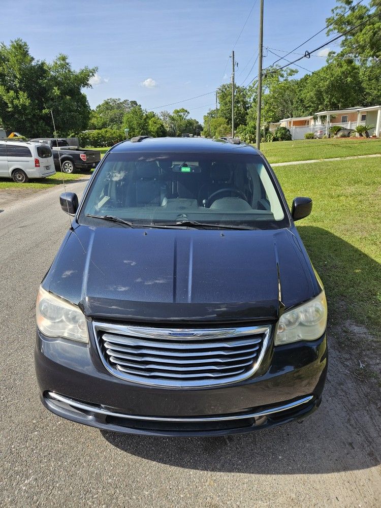 2014 Chrysler Town & Country