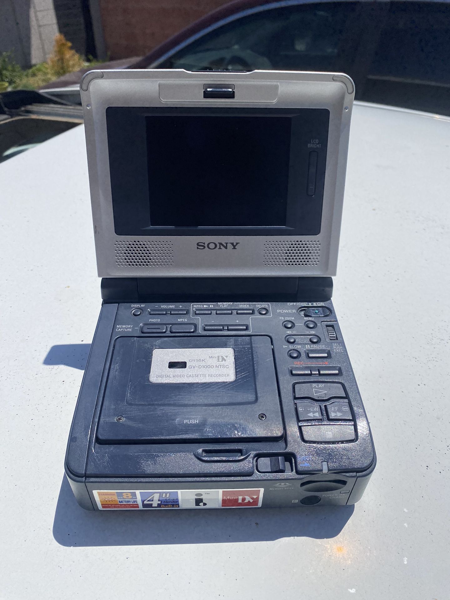 Sony GV-D1000
