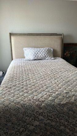 Queen bed with mattress